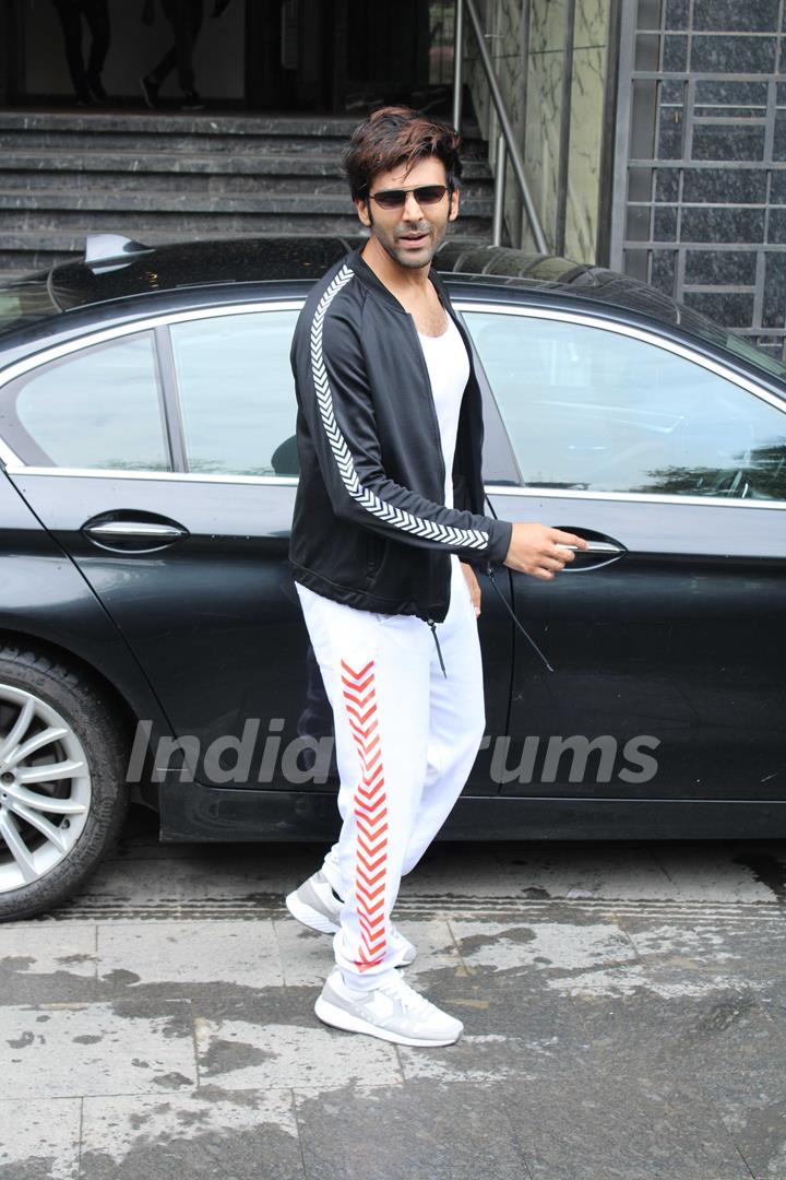 bollywood celebs snapped around the town