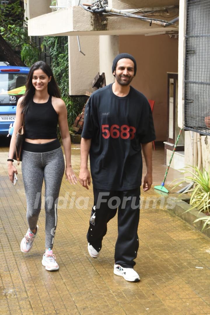 Bollywood celebrities spotted around the town!