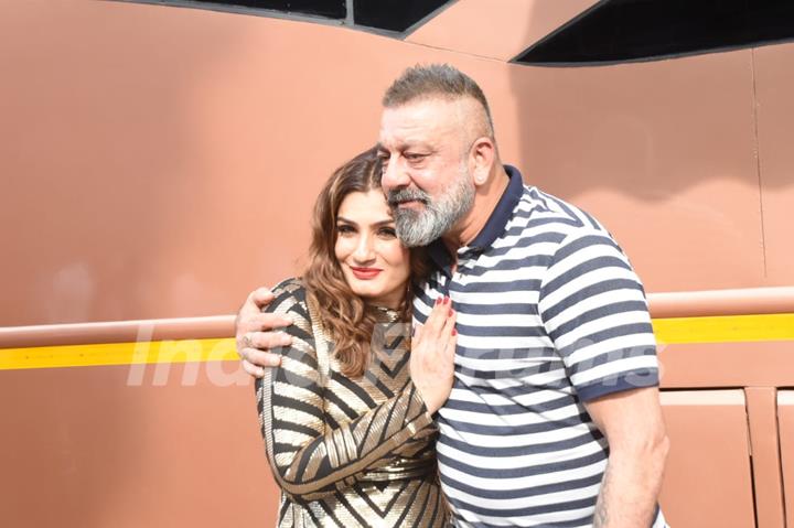 Raveena Tandon and Sanjay Dutt snapped at sets!