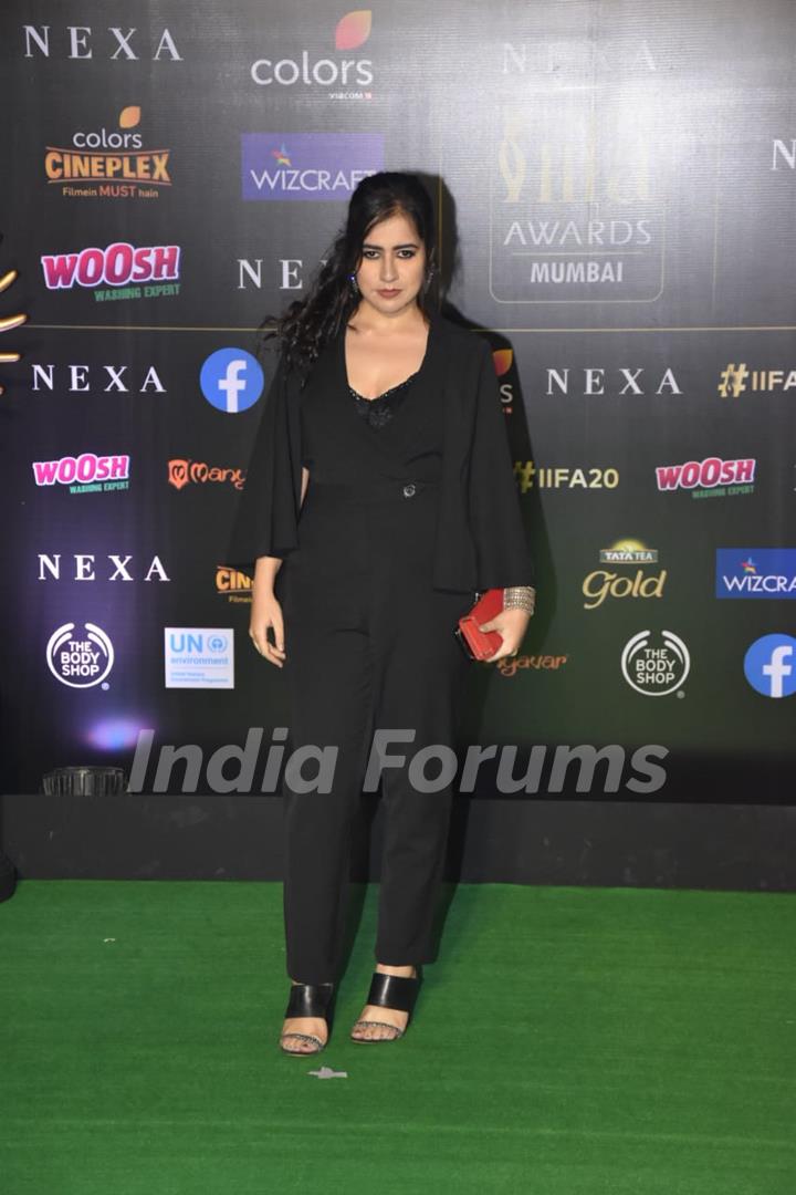 Bollywood celebrities walk the Green Carpet at IIFA awards 2019! 