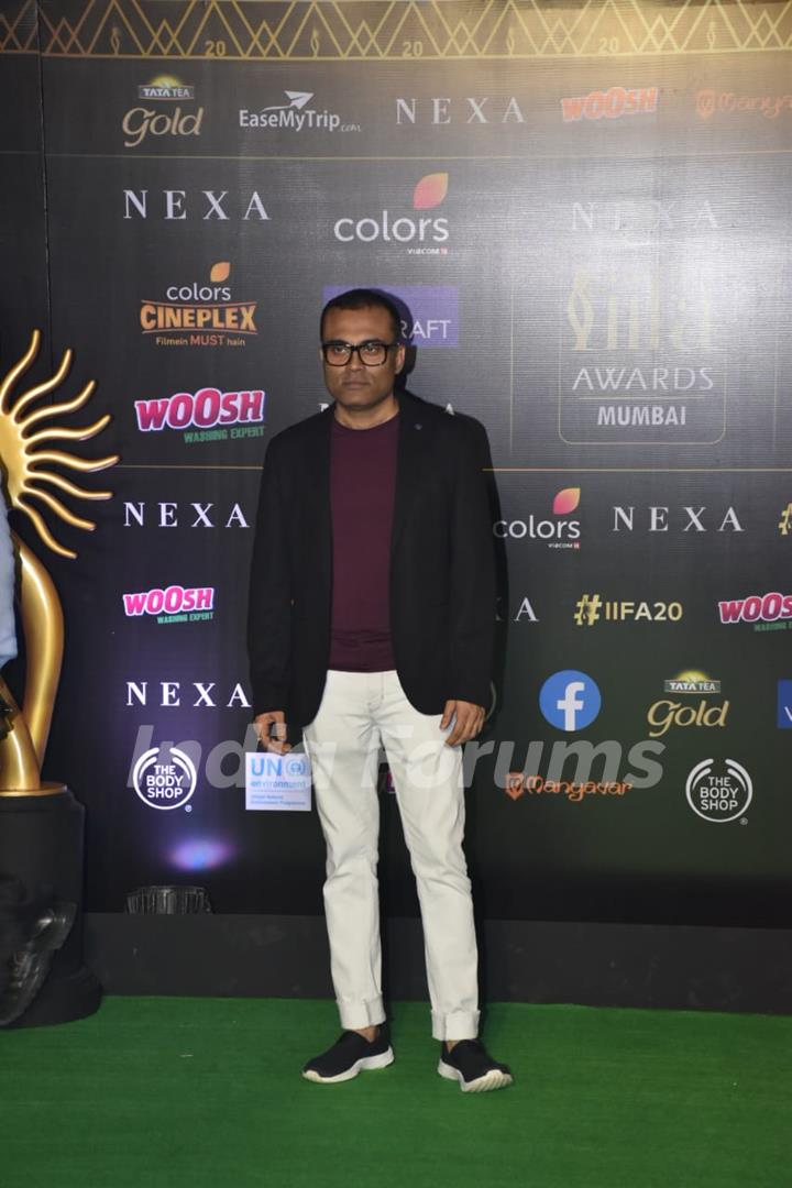 Bollywood celebrities walk the Green Carpet at IIFA awards 2019! 