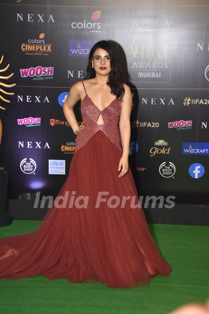 Bollywood celebrities walk the Green Carpet at IIFA awards 2019! 