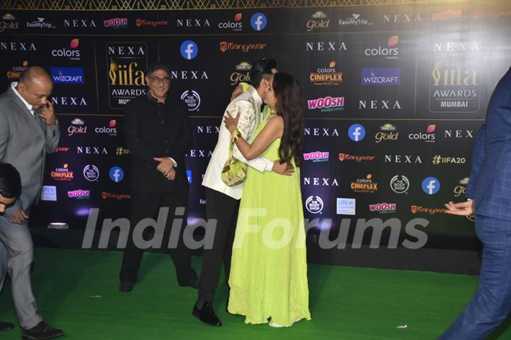 Bollywood celebrities walk the Green Carpet at IIFA awards 2019! 