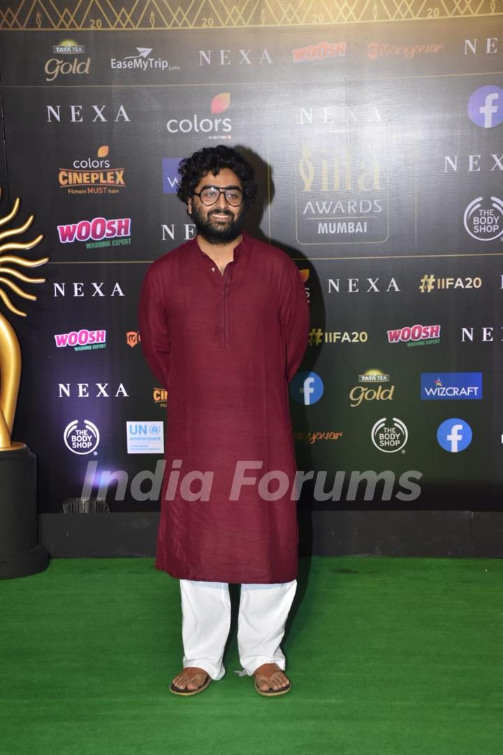 Bollywood celebrities walk the Green Carpet at IIFA awards 2019! 