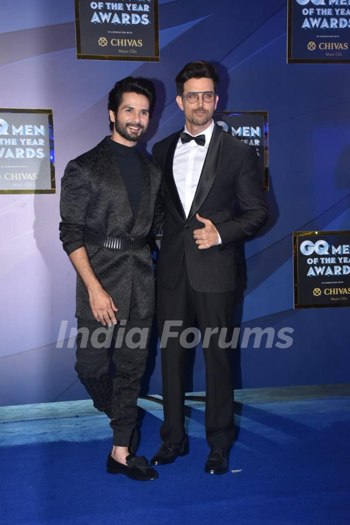 Shahid Kapoor and Hrithik Roshan at GQ Men of the Year Awards!