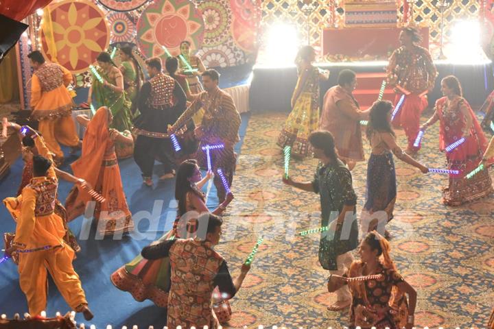 Navratri Celebration Pictures from Yeh Rishtey Hai Pyaar Ke