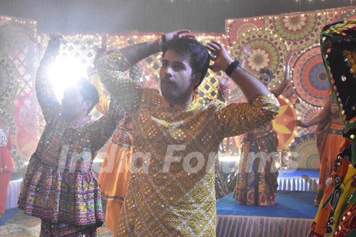 Navratri Celebration Pictures from Yeh Rishtey Hai Pyaar Ke