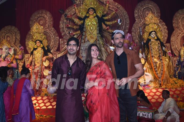 Alia Bhatt and Hrithik Roshan attend Durga Pooja!