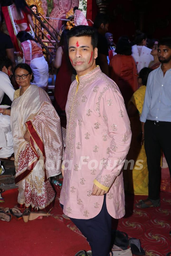 Bollywood celebrities attend the Durga Pooja! 