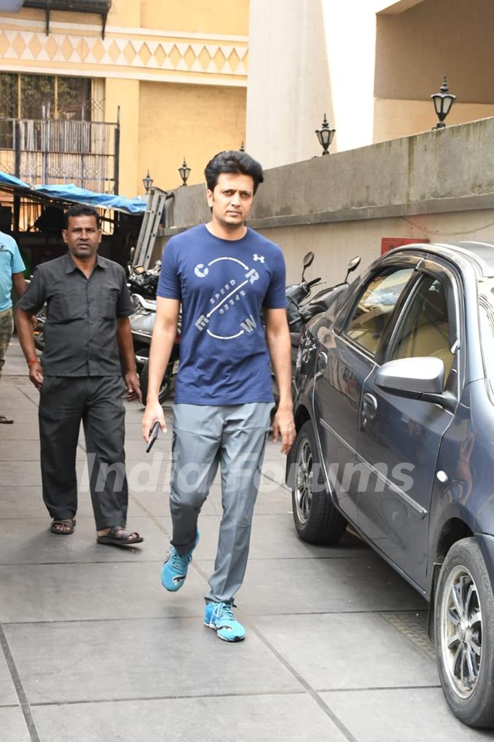 Riteish spotted outside gym!