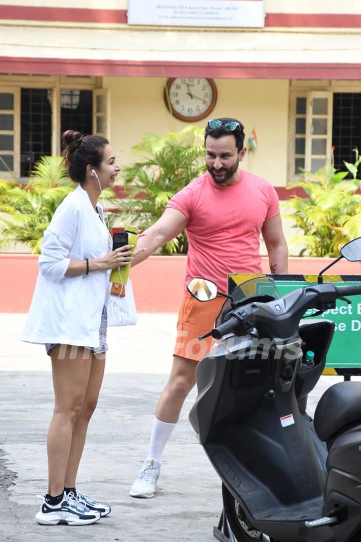 Malaika Arora and Saif Ali Khan share a laugh after gym!