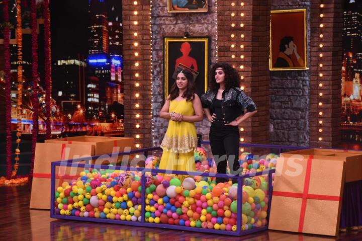 Taapsee Pannu and Bhumi Pednekar promote Saand Ki Aankh on Movie Masti With Manish Paul!