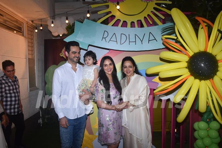 Bharat Takhtani, Esha Deol and Hema Malini celebrate Radhya Takhtani's birthday bash!