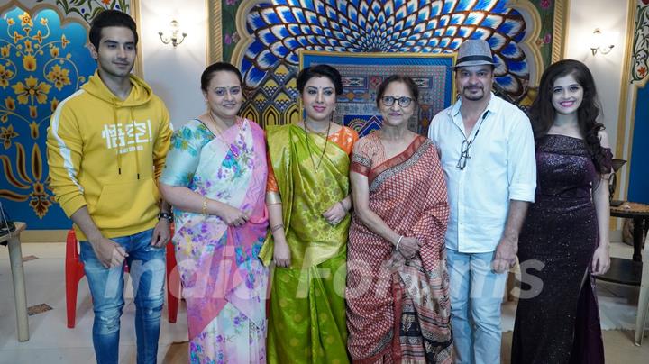 Karan Manocha, Vandana Vithlani, Mamta Verma, Sarita Joshi, Jyoti Gupta, Urvi Singh