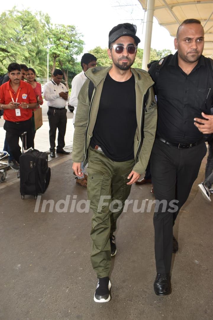 Ayushmann Khurrana snapped at Airport!