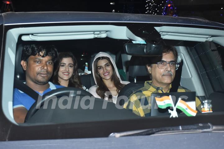 Kriti Sanon Arrives at the special screening of Housefull 4