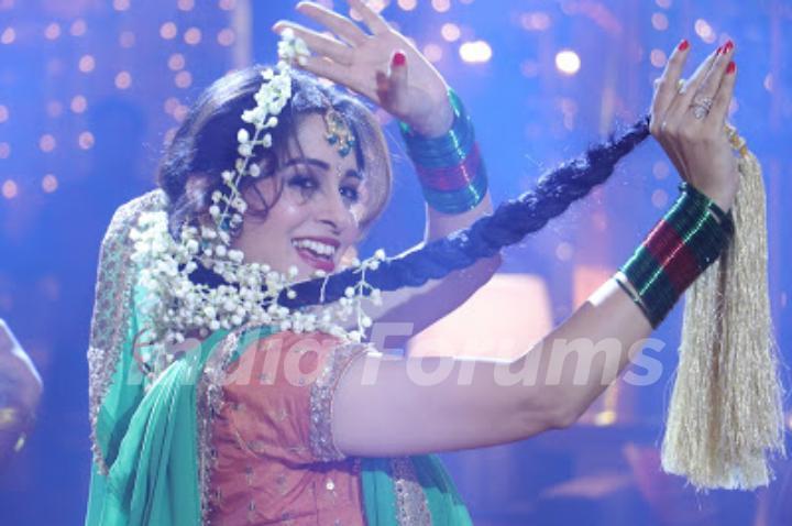 Rohit Sonakshi Engagement Sequence Pictures from Kahaan Hum Kahaan Tum