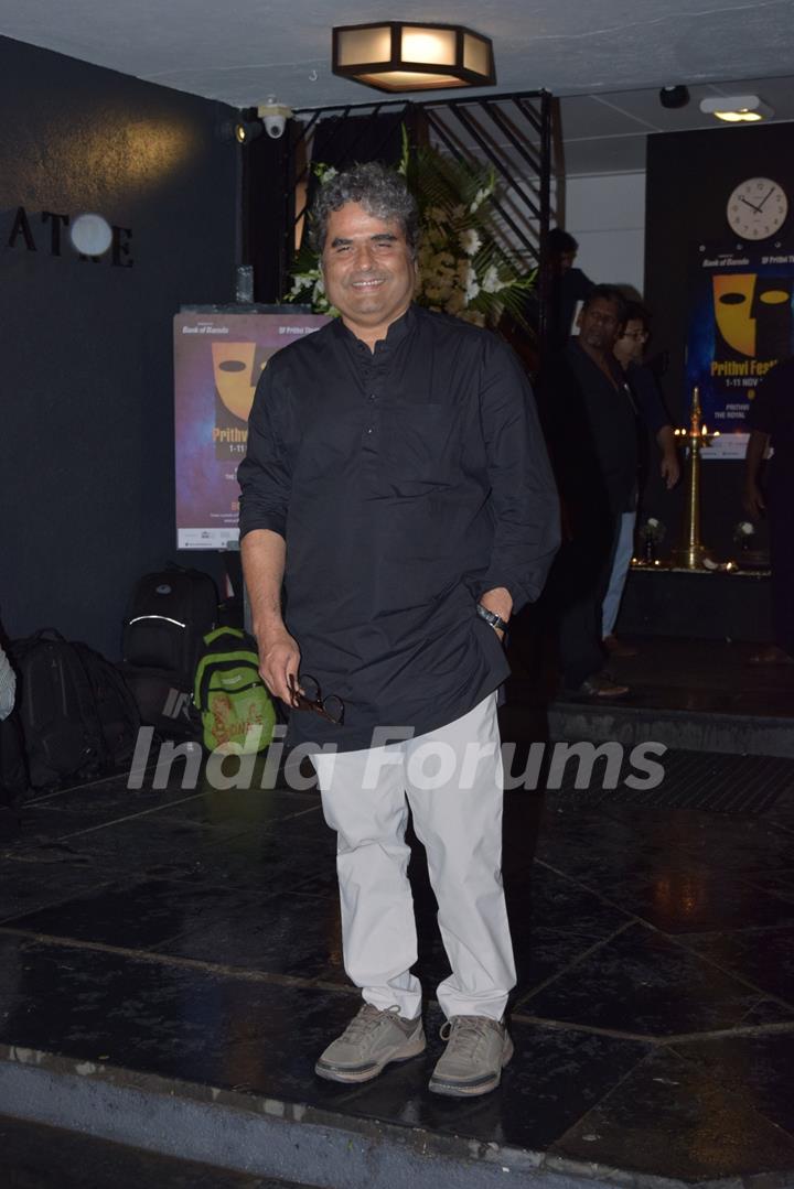 Bollywood celebs spotted at the opening of Prithvi Theatre Festival!