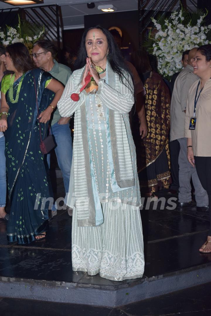 Bollywood celebs spotted at the opening of Prithvi Theatre Festival!
