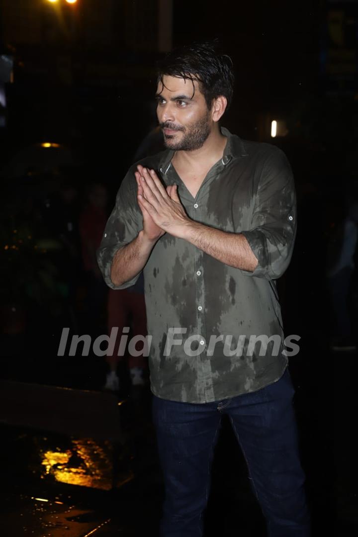 Bollywood celebs spotted at the opening of Prithvi Theatre Festival!