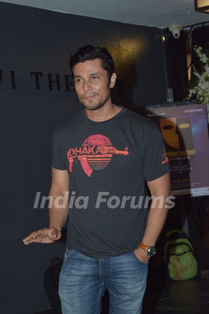 Bollywood celebs spotted at the opening of Prithvi Theatre Festival!