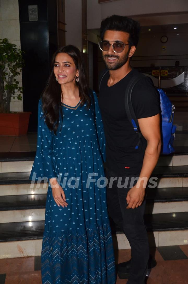 Kriti Kharbanda and Pulkit Samrat papped around the town