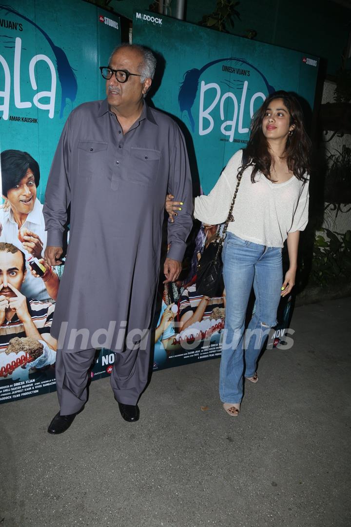 Janhvi Kapoor and Boney Kapoor