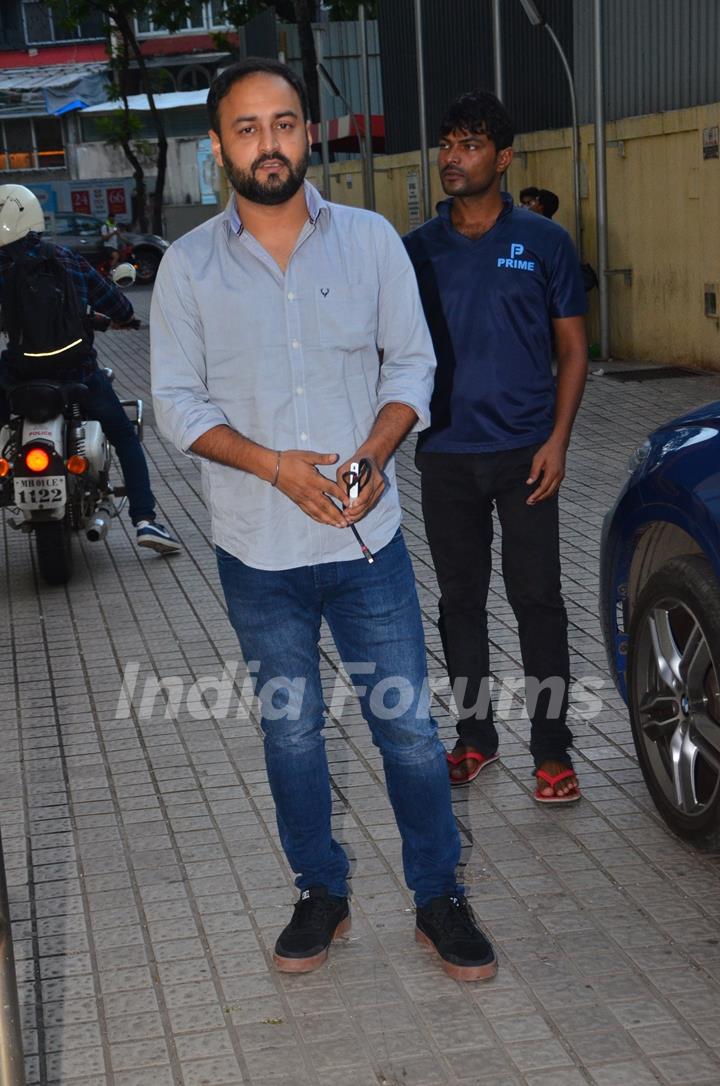 Celebs attend Satellite Shankar's screening