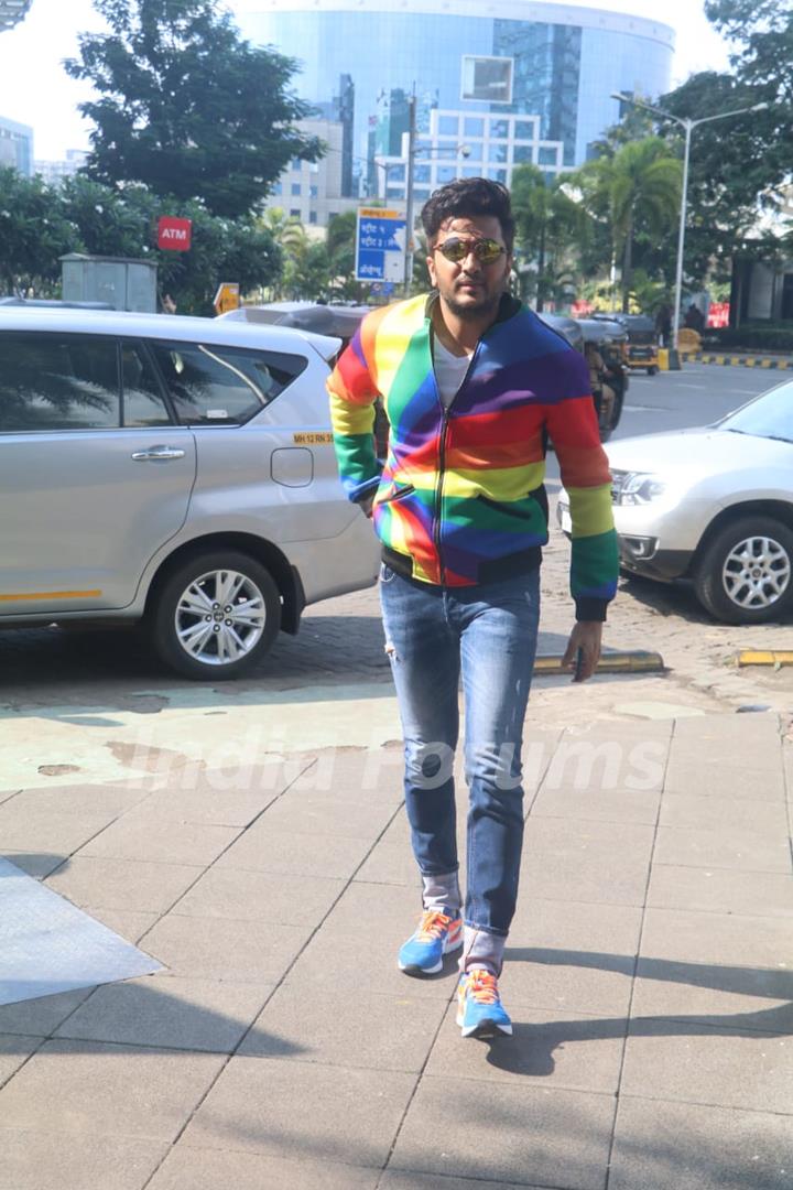 Riteish Deshmukh snapped at BKC!