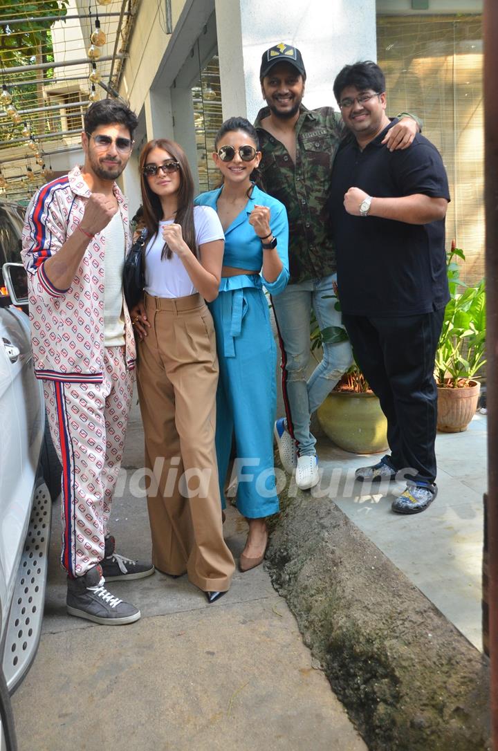 Sidharth Malhotra, Tara Sutaria, Rakul Preet Singh, Milap Zaveri and Riteish Deshmukh snapped at Marjaavaan's special screening!