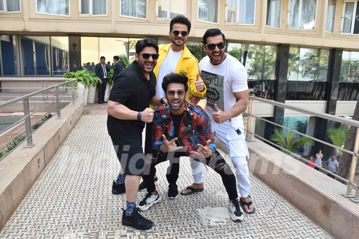 Celebs papped promoting Pagalpanti