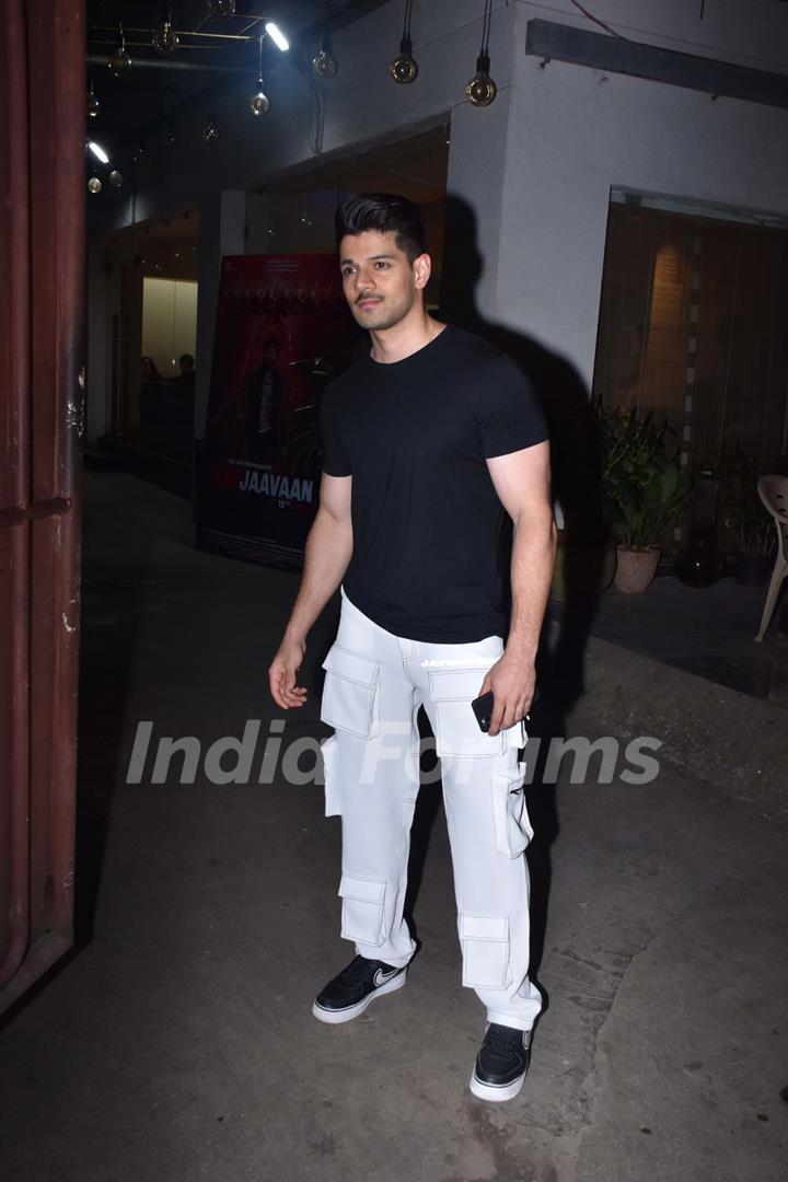 Celebs attend Marjaavaan's special screening!