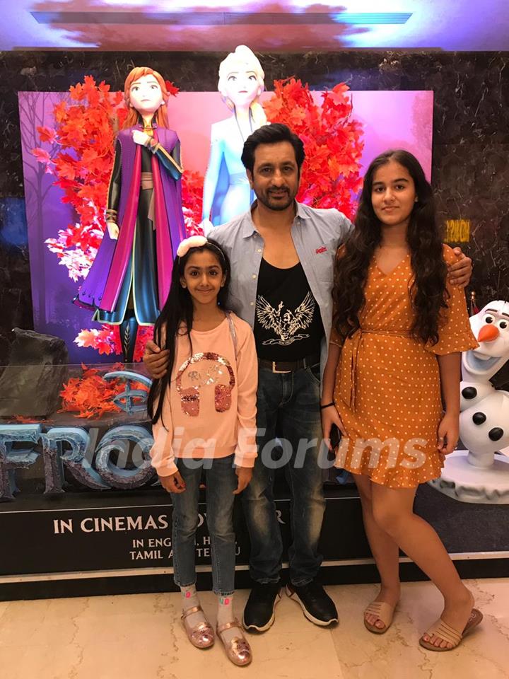 Celebs attend Frozen 2's special screening with their kids!