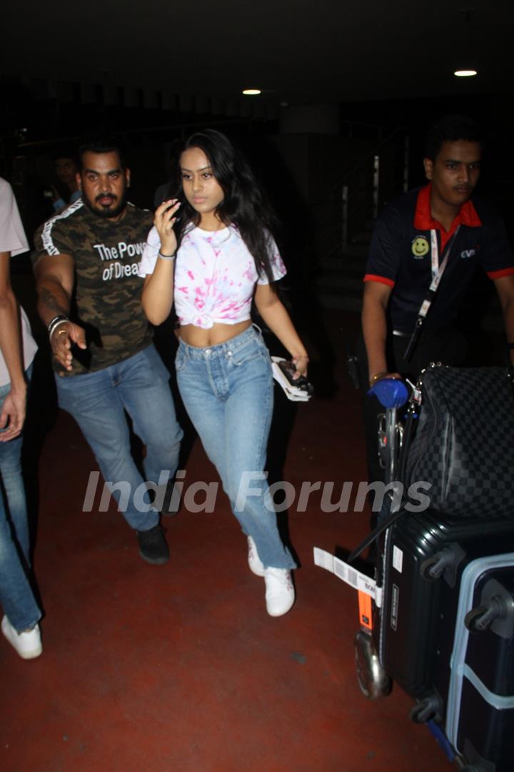 Nysa Devgn papped at the airport