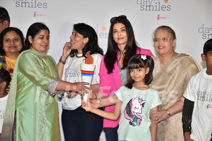 Aishwarya Rai Bachchan snapped at Srcc Hospital with mother and daughter Aaradhya Bachchan for an event!