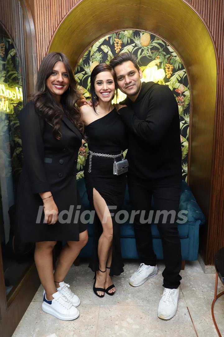 Celebrities snapped at Lean Kitchen by Maya