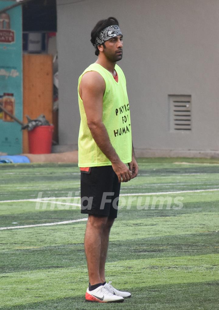 Ranbir Kapoor spotted playing football