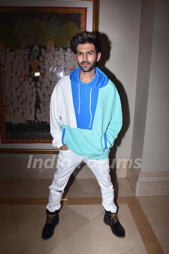 Kartik Aaryan papped during the promotions of Pati Patni Aur Woh