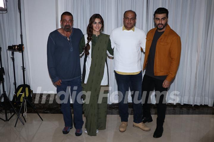 Sanjay Dutt, Kriti Sanon, Ashutosh Gowariker and Arjun Kapoor snapped during the promotions of Panipat