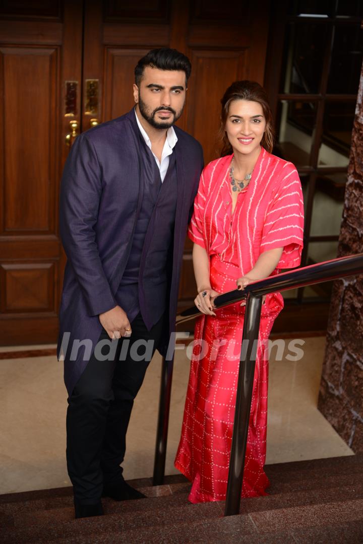 Arjun Kapoor and Kriti Sanon snapped during the promotions of Panipat