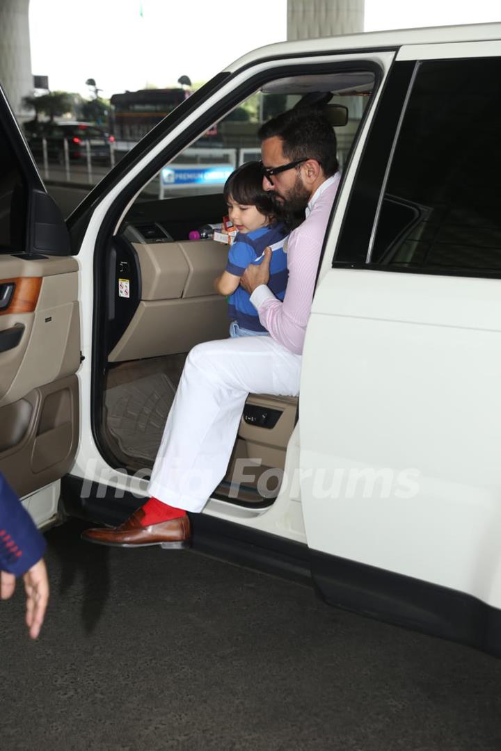 Saif Ali Khan papped with little Taimur outside the airport