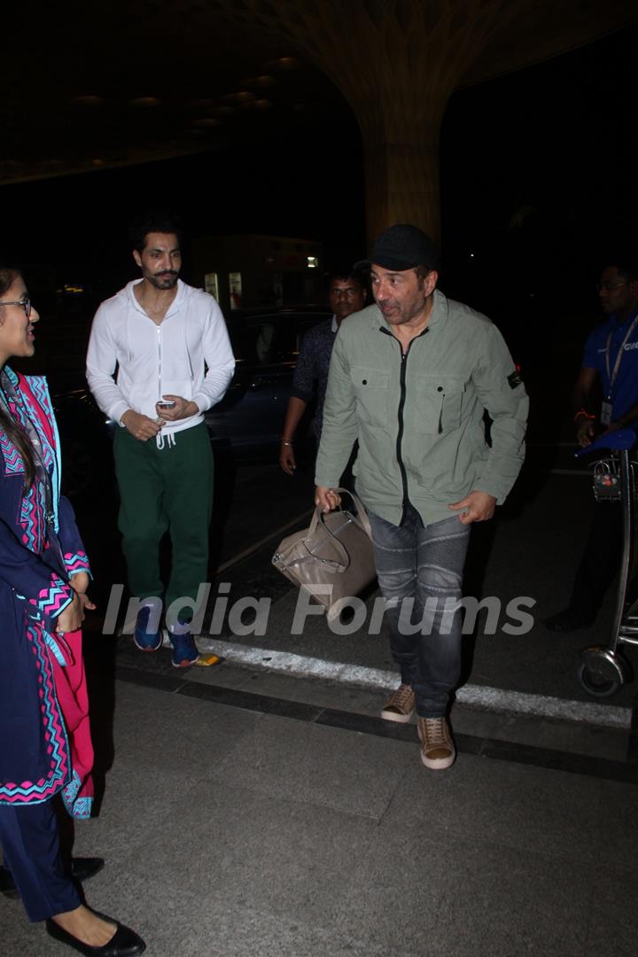 Sunny Deol snapped at the airport