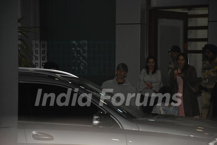 Akshay Kumar snapped outside Kalina airport