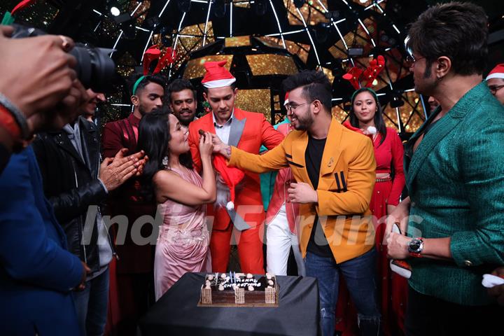 Christmas Celebrations on the sets of Indian Idol 11