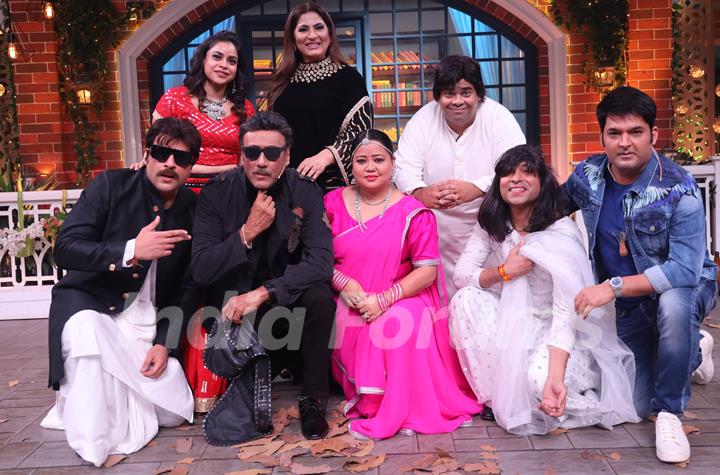 Jackie Shroff with the Kapil Sharma Show Team