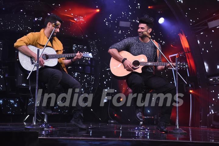 Kunal and Aditya Roy Kapoor on Indian Idol 11