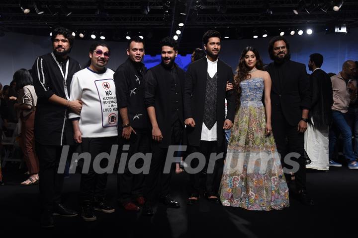 Vicky Kaushal and Janhvi Kapoor walked the ramp at Lakme Fashion Week