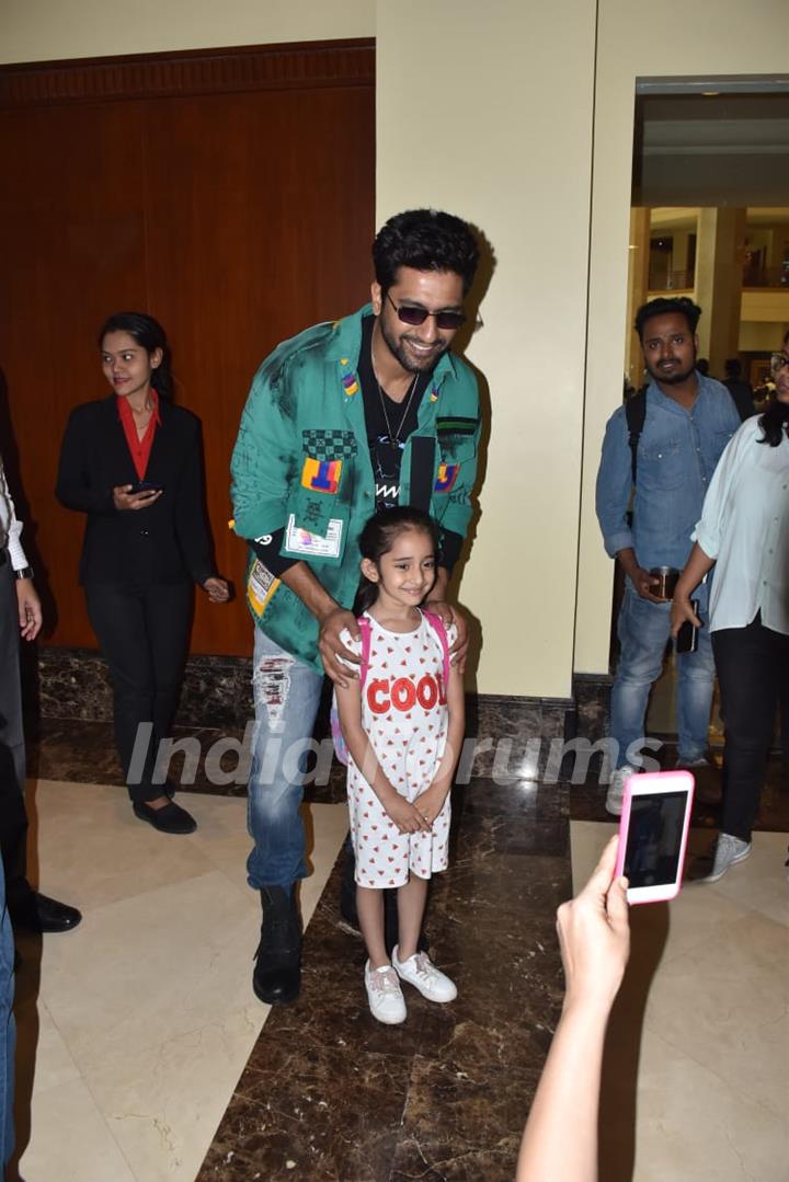 Vicky Kaushal snapped at Juhu for movie promotion of Bhoot!