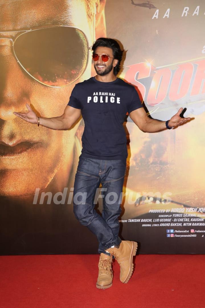 Ranveer Singh poses at the trailer launch of Sooryavanshi!