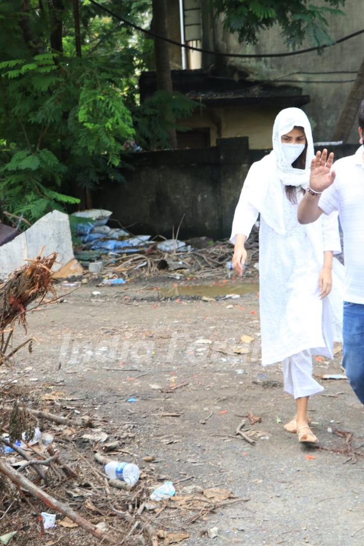 Rhea Chakraborty visits Cooper Hospital in Mumbai!